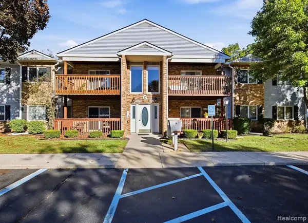 1176 Shoemaker #39, Westland, MI 48185