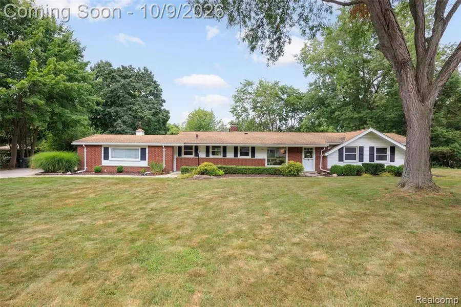 455 Donegal, Rochester Hills, MI 48309 - #2