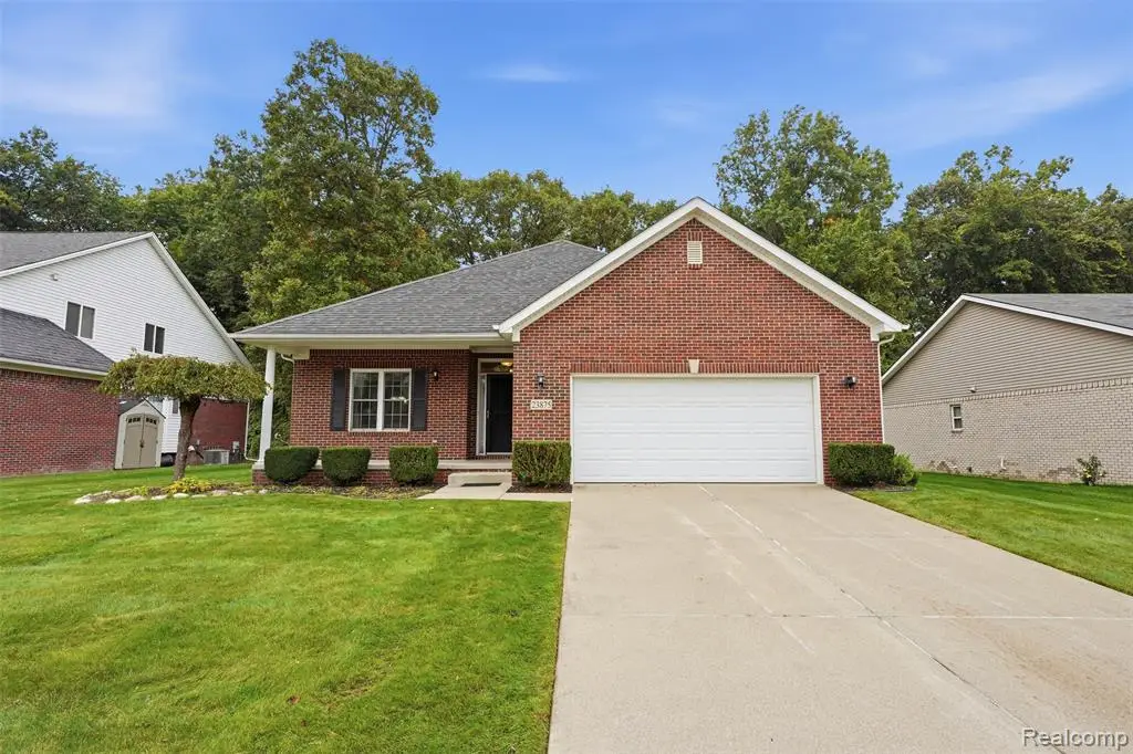23875 Thorn, Brownstown, MI 48134 - #1