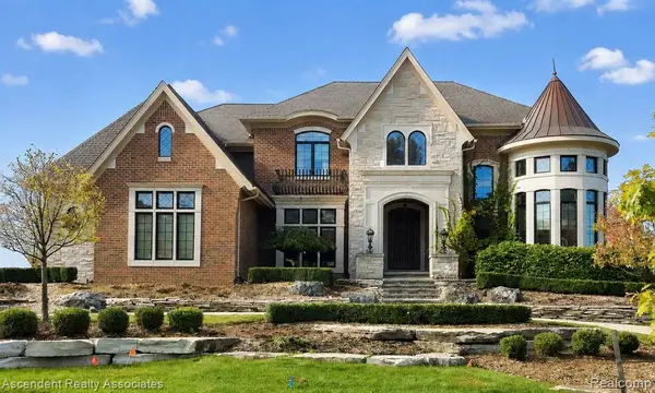 5620 Orion, Rochester, MI 48306