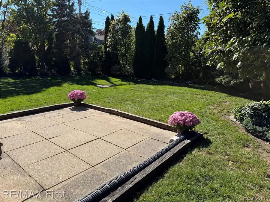 29839 Warner, Warren, MI 48092 - #3