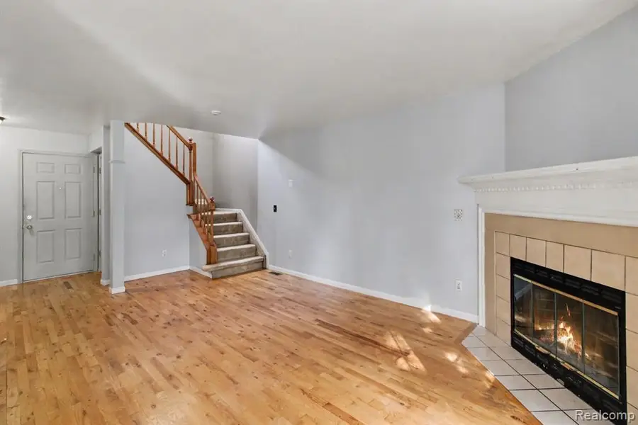 43547 Yorkville, Canton, MI 48188 - #3