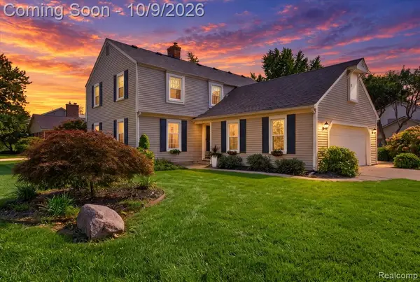 35565 Tall Pine, Farmington, MI 48335