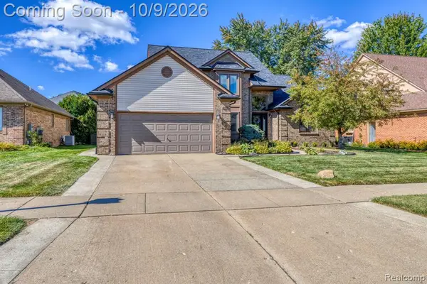 51541 Pinewood, Macomb, MI 48042