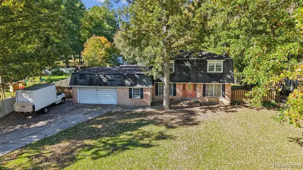 2329 Melody, Burton, MI 48509