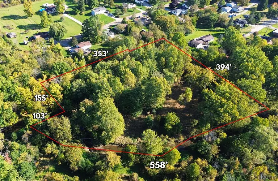 000 Esson Dr., Grand Blanc, MI 48439 - #2