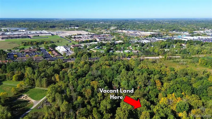 000 Esson Dr., Grand Blanc, MI 48439 - #3