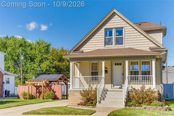 1234 Poplar, Wyandotte, MI 48192