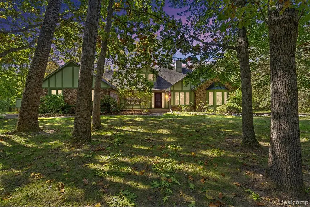 8135 Ranch Estates, Clarkston, MI 48348 - #1