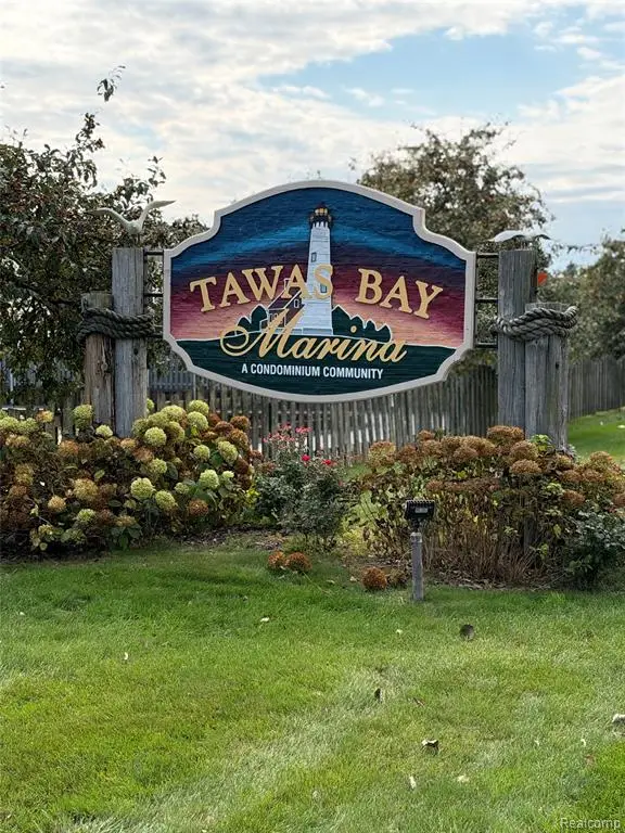 939 W Lake, Tawas City, MI 48763
