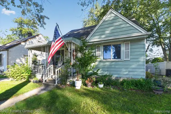 24638 Andover, Dearborn Heights, MI 48125