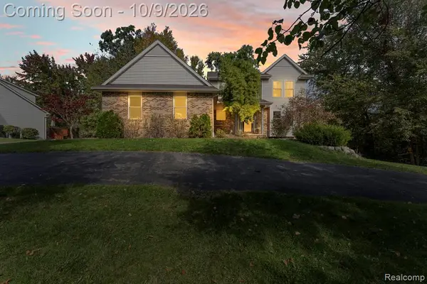 1761 Spruce, Commerce Twp, MI 48390