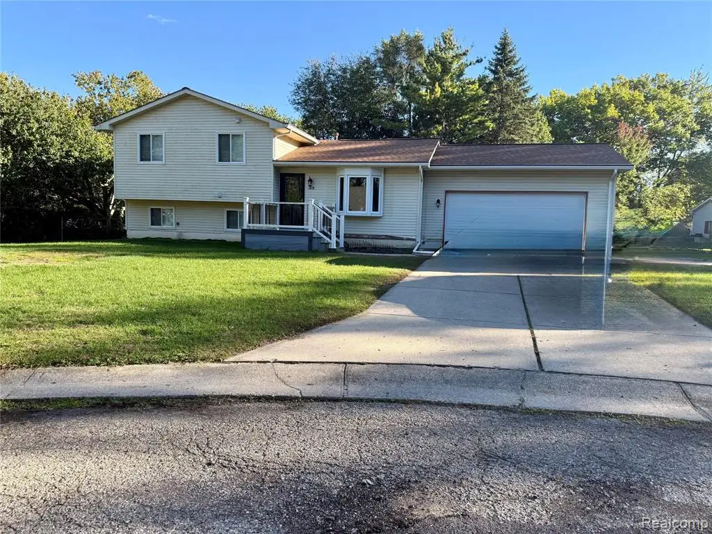 2028 Pauls, Commerce Township, MI 48390 - #1