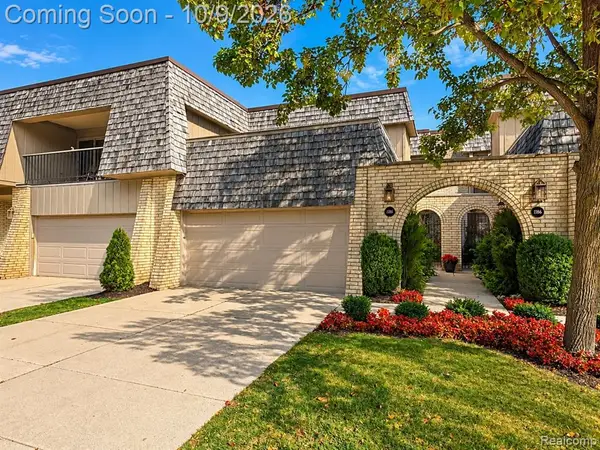 1188 Oakwood, Rochester Hills, MI 48307