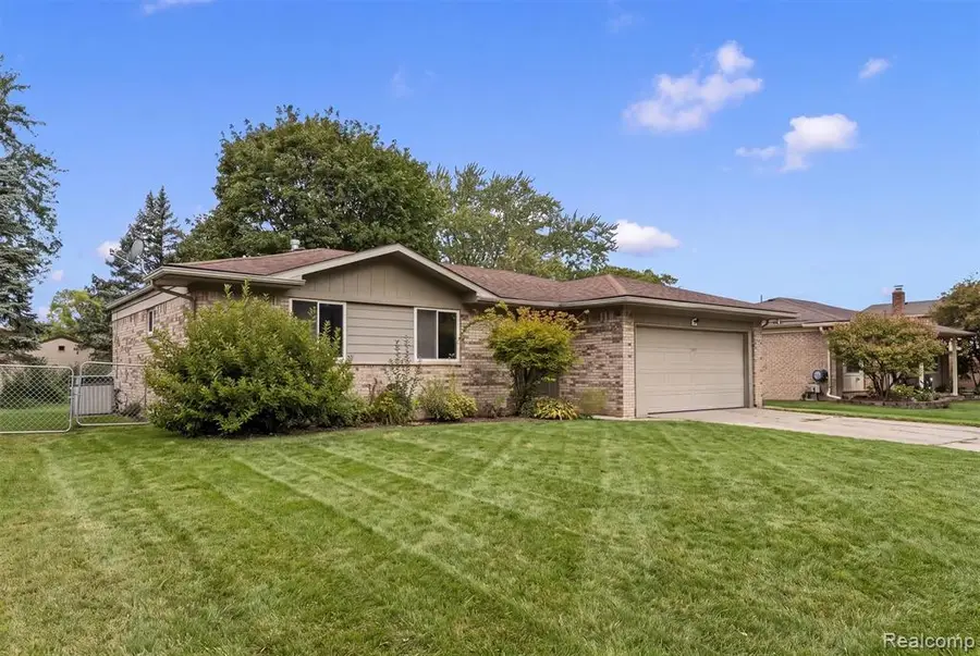 39861 Rager, Clinton Township, MI 48038 - #3