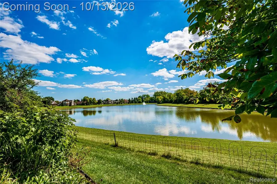 3214 Chesapeake, Sterling Heights, MI 48314 - #3