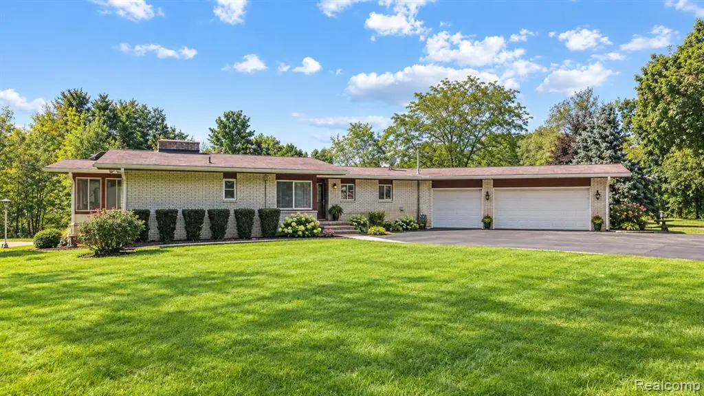 5445 Irish, Grand Blanc, MI 48439 - #1