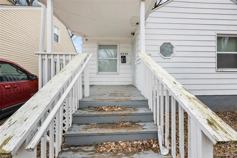 18220 Stout, Detroit, MI 48219 - #2