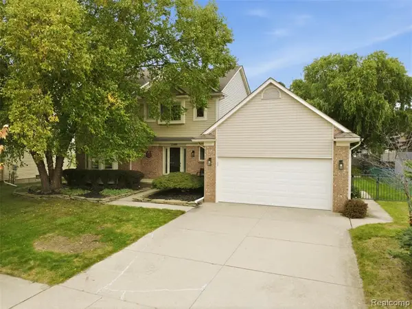 22419 Streamside, Macomb, MI 48044