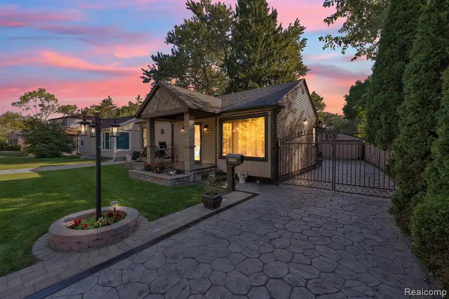 4663 Academy, Dearborn Heights, MI 48125 - #3