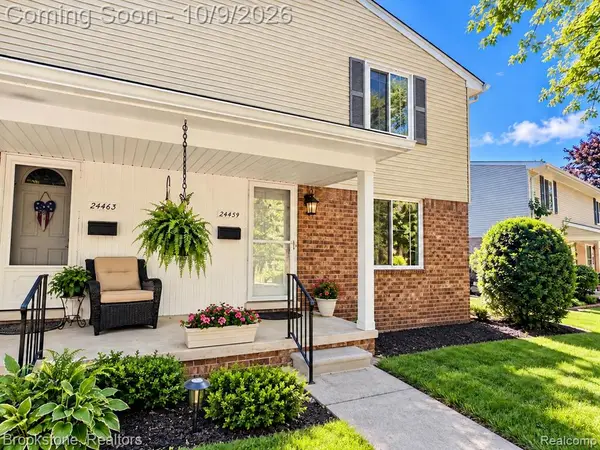 24459 Quad Park, Clinton Township, MI 48035