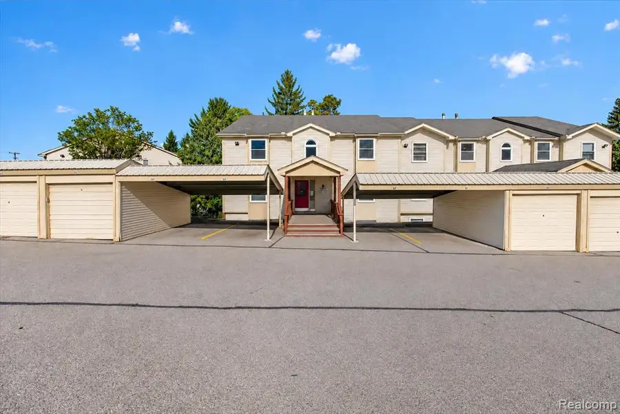 4998 Oak Hill #8847, Waterford, MI 48329 - #3