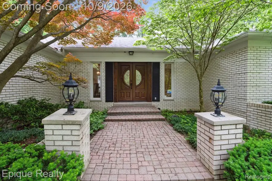 2844 Severn, Bloomfield Hills, MI 48304 - #3