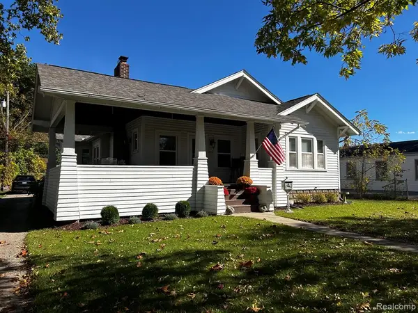 816 E Grand River, Howell, MI 48843