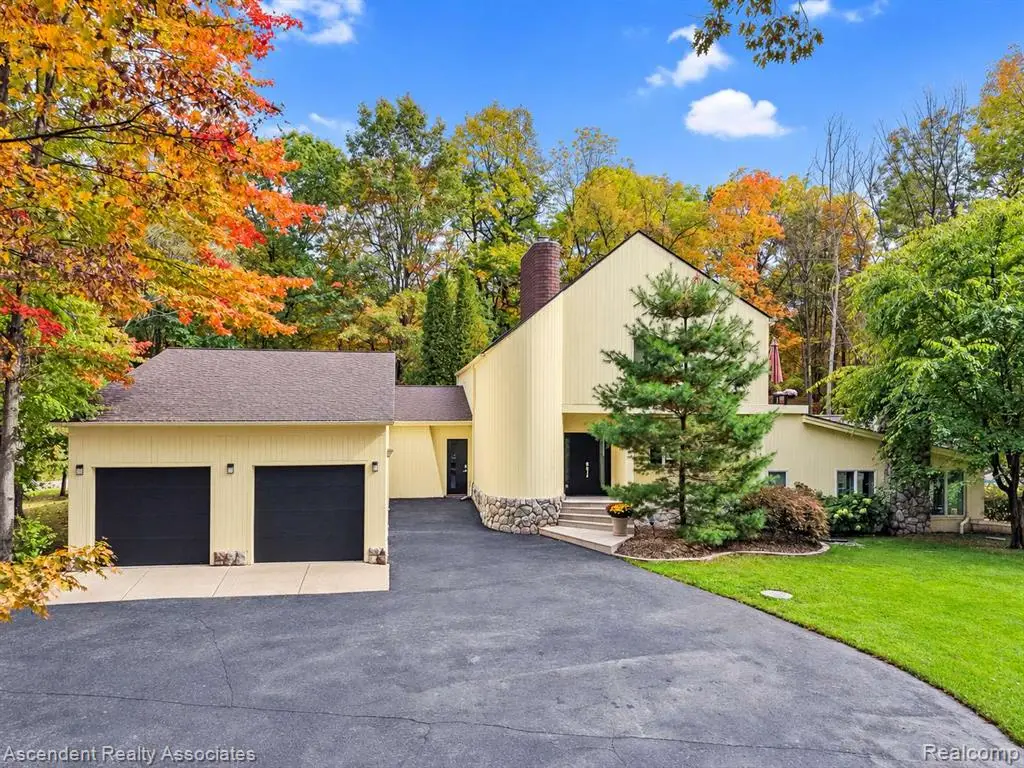 950 E Romeo, Oakland, MI 48363 - #1