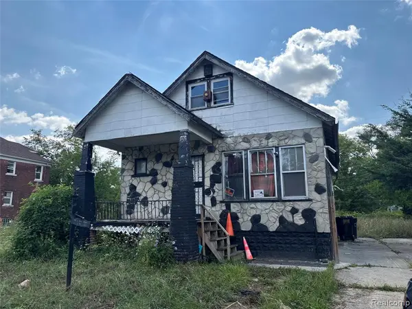 9621 Petoskey, Detroit, MI 48204