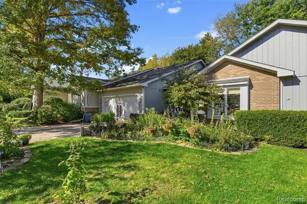 5553 Hickory, Flushing, MI 48433