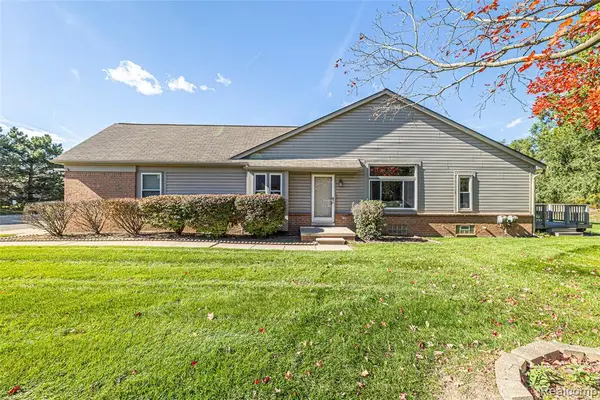 34438 Manor Run #36, Sterling Heights, MI 48312