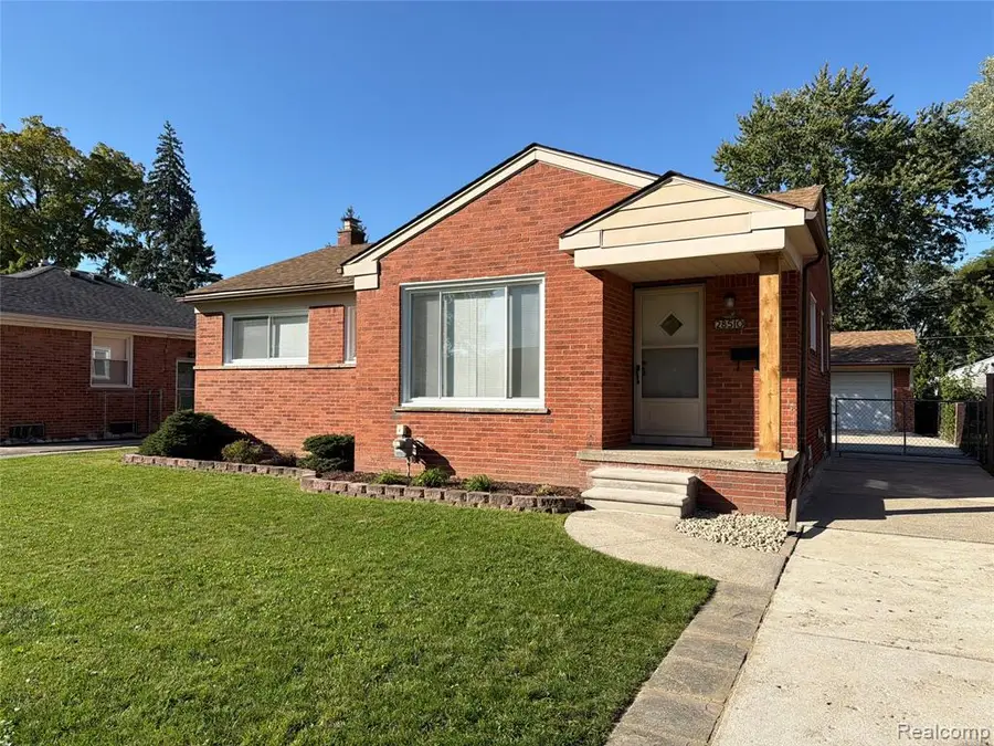 28510 Cleveland, Livonia, MI 48150 - #2