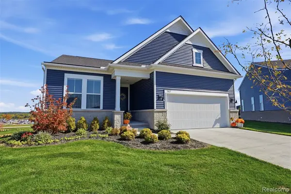 1562 Moss, Milford, MI 48381