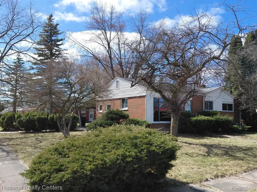 1801 W Hobson, Flint, MI 48504 - #2