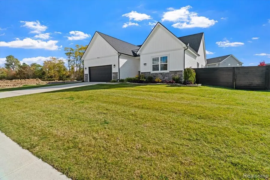 4481 Oak, Grand Blanc, MI 48439 - #3