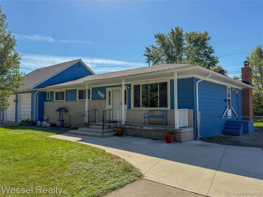 28210 Vandy, Harrison Township, MI 48045 - #2