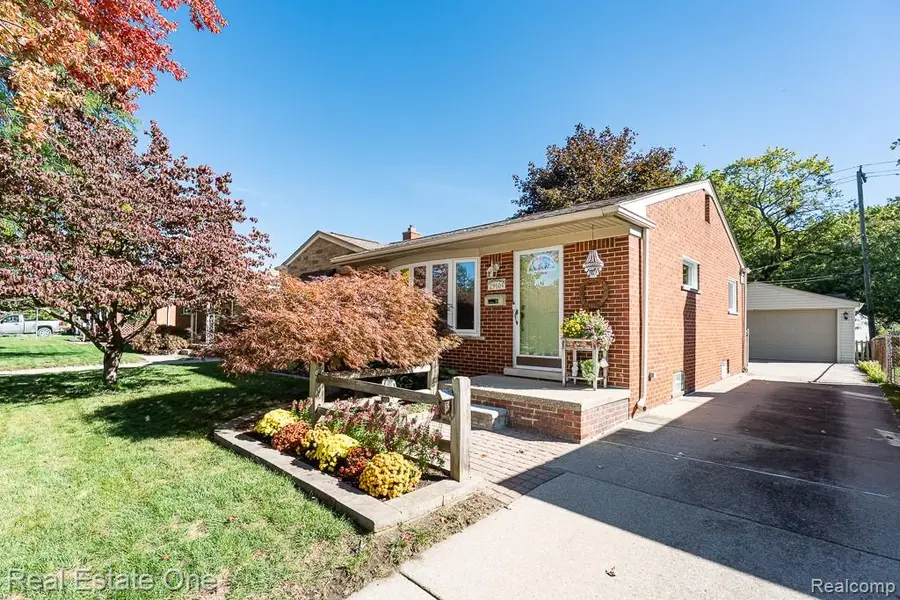 29404 Milton, Madison Heights, MI 48071 - #2