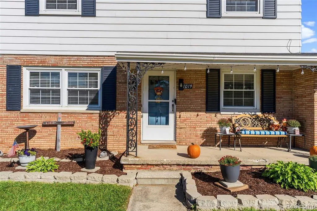 1019 Clearview, Flushing, MI 48433 - #1