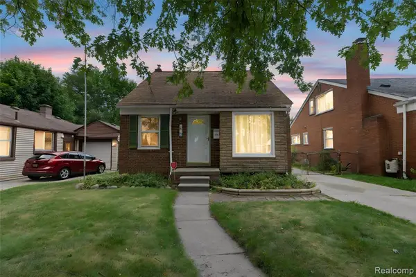 1849 Mayburn, Dearborn, MI 48128
