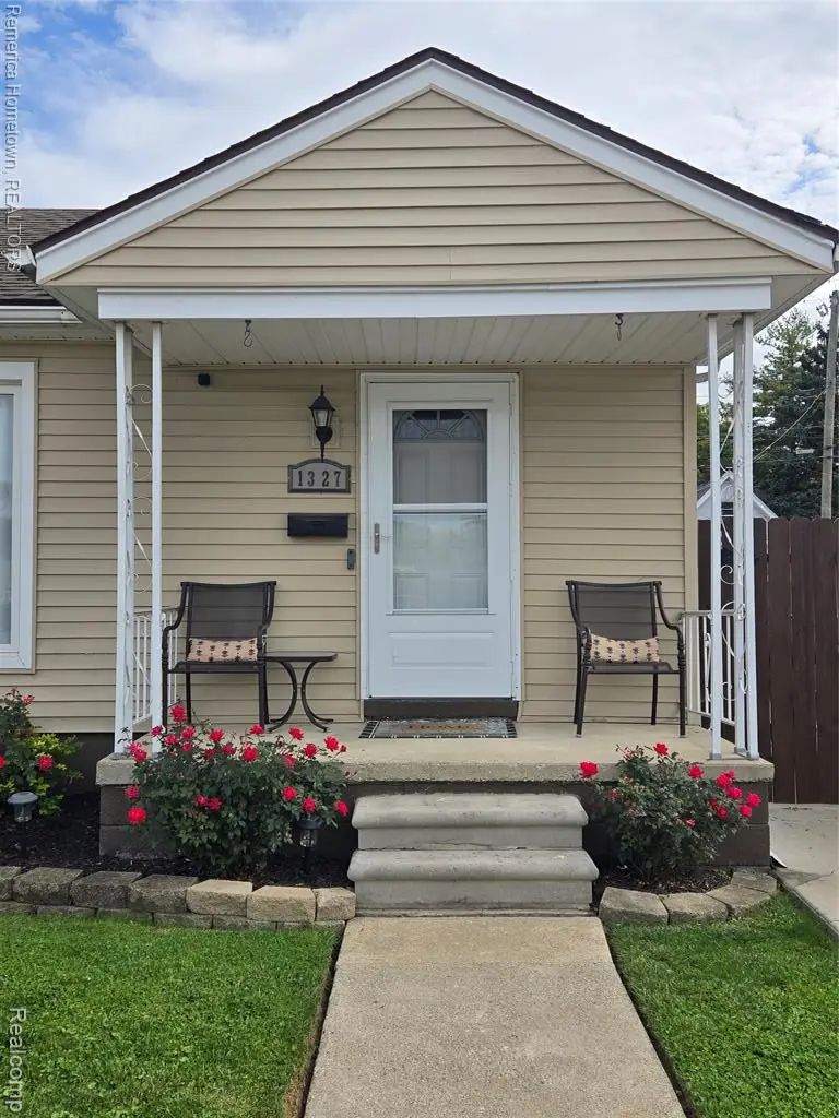 1327 Austin, Lincoln Park, MI 48146 - #2