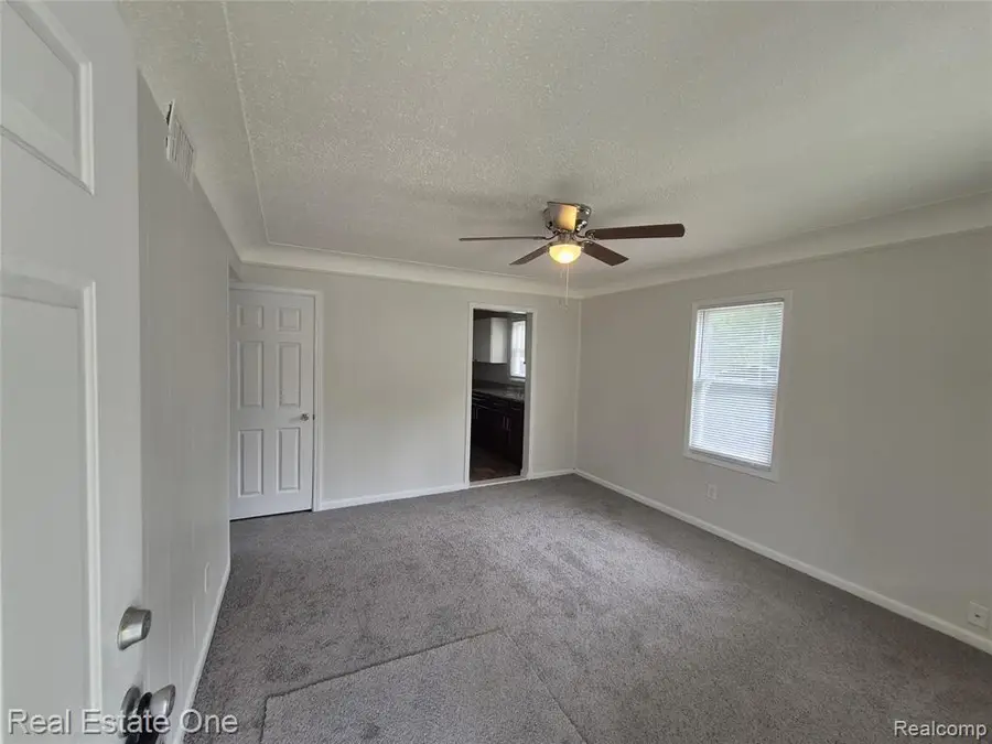 4995 Jackson, Dearborn Heights, MI 48125 - #2