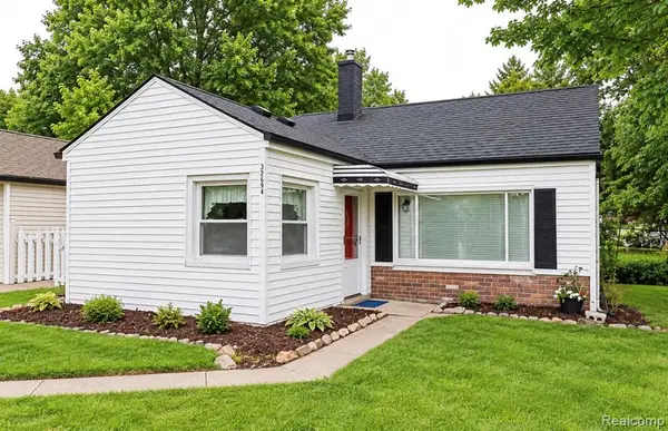 32694 Ruehle, Warren, MI 48093
