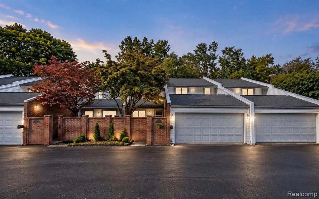 177 E Long Lake, Bloomfield Hills, MI 48304 - #1