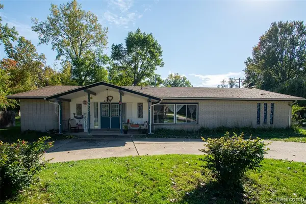 19655 Saxton, Southfield, MI 48075