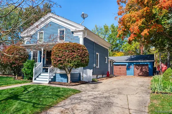 434 Livingston, Howell, MI 48843