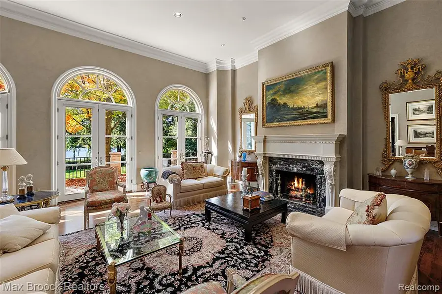 4693 W Wickford, Bloomfield Hills, MI 48302 - #2