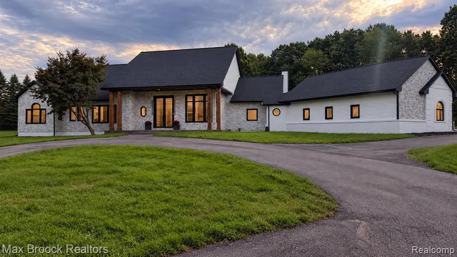 4597 Clarkston, Clarkston, MI 48348 - #3
