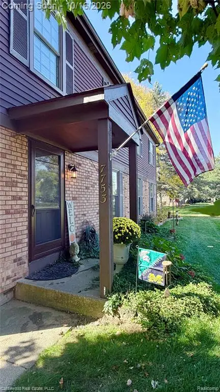 7753 Pontiac Lake, Waterford, MI 48327 - #3