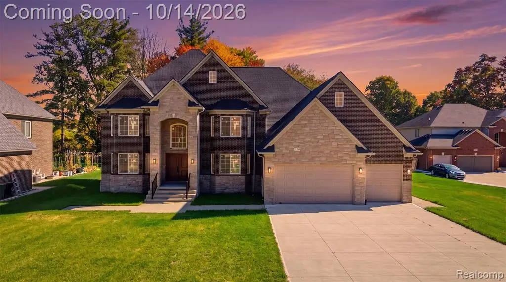 56350 Willow Creek, Shelby, MI 48316 - #1